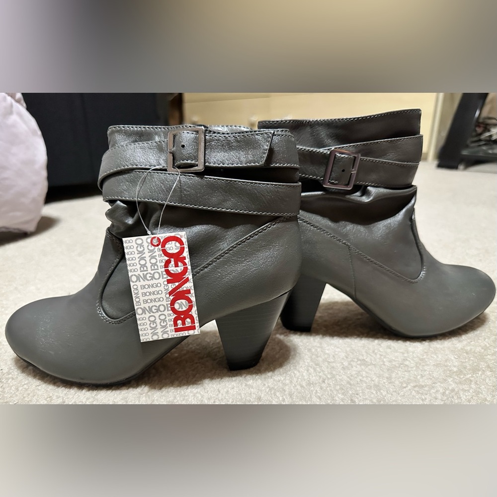 BONGO Women's Charcoal Ankle Booties